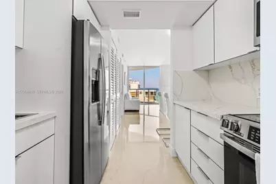 6365 Collins Ave #1911, Miami Beach, FL 33141 - Photo 9