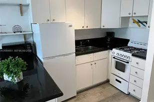 710 Washington Ave, Miami Beach, FL 33139 - Photo 3