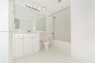 17150 N Bay Rd #2512, Sunny Isles Beach, FL 33160 - Photo 25