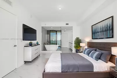 700 NE 24th St #1806, Miami, FL 33137 - Photo 9