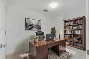 700 NE 24th St, Miami, FL 33137 - Photo 23