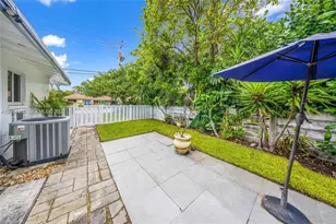 1320 NE 27th Ave, Pompano Beach, FL 33062 - Photo 3