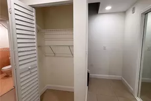 9355 Fontainebleau, Miami, FL 33172 - Photo 21