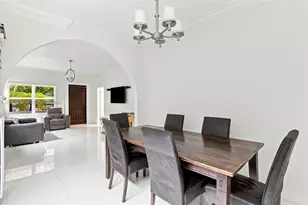 2366 SW 10th St, Miami, FL 33135 - Photo 11