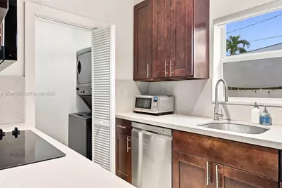 2366 SW 10th St, Miami, FL 33135 - Photo 19
