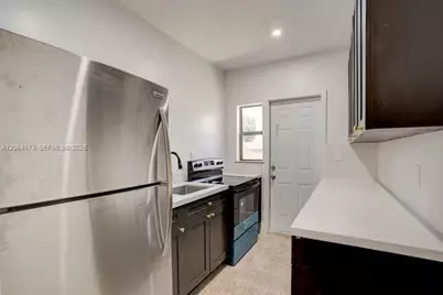 234 NE 111th St, Miami, FL 33161 - Photo 3