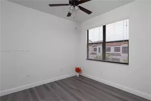 20981 NW 1st Ct, Pembroke Pines, FL 33029 - Photo 15