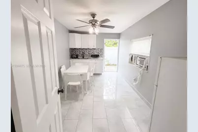 970 SW 80 Ave #1, North Lauderdale, FL 33068 - Photo 7
