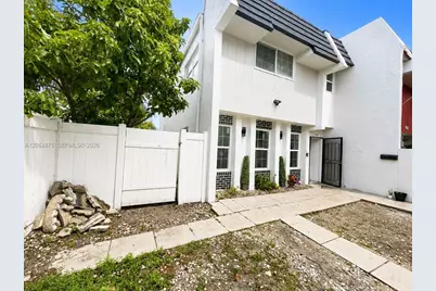 970 SW 80 Ave #1, North Lauderdale, FL 33068 - Photo 1