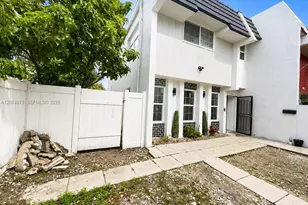 970 SW 80th Ave, North Lauderdale, FL 33068 - Photo 1
