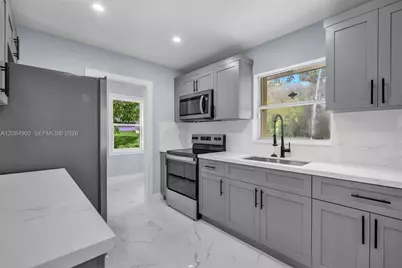 370 NW 14th St, Pompano Beach, FL 33060 - Photo 17