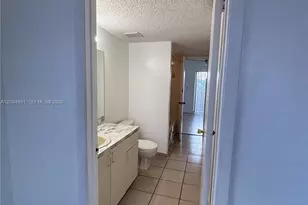 2710 W 76th St, Hialeah, FL 33016 - Photo 21