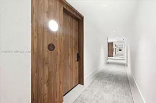 2200 Brickell Ave, Miami, FL 33129 - Photo 3