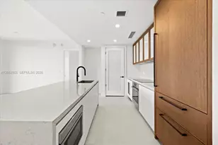 2200 Brickell Ave, Miami, FL 33129 - Photo 7