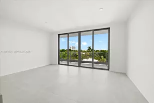 2200 Brickell Ave, Miami, FL 33129 - Photo 11