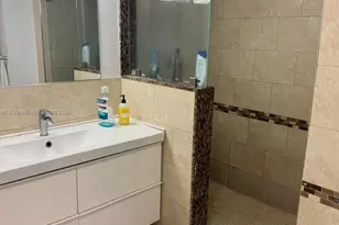 1301 NE Miami Gardens Dr, Miami, FL 33179 - Photo 11