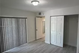 18840 NW 57th Ave, Hialeah, FL 33015 - Photo 19