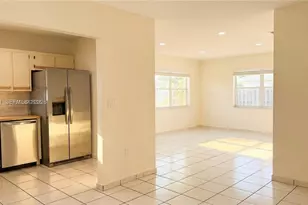 2820 SW 25th St, Miami, FL 33133 - Photo 5