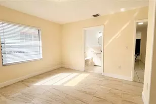 2820 SW 25th St, Miami, FL 33133 - Photo 9