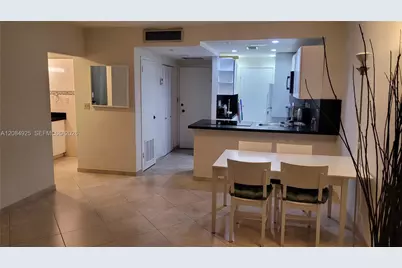 2899 Collins Ave #606, Miami Beach, FL 33140 - Photo 19