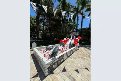 8554 NW 61st St, Miami, FL 33166 - Photo 25