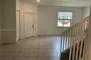 1070 SE 26th Ter, Homestead, FL 33035 - Photo 5