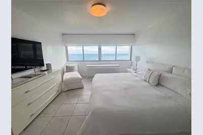7135 SE Collins Ave #1806, Miami Beach, FL 33141 - Photo 9
