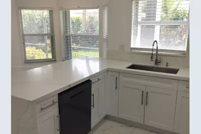 15842 SW 14th St, Pembroke Pines, FL 33027 - Photo 13