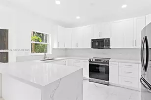 15842 SW 14th St, Pembroke Pines, FL 33027 - Photo 11