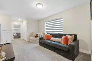 2905 Olivia Ave, Lauderdale Lakes, FL 33311 - Photo 11