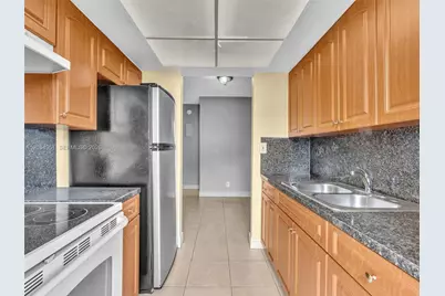 590 SW 27th Ave #1, Fort Lauderdale, FL 33312 - Photo 3