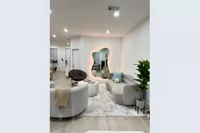 7796 NW 114th Pl, Doral, FL 33178 - Photo 9