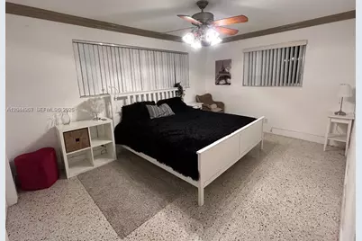 1116 N 13th Ct, Hollywood, FL 33019 - Photo 9