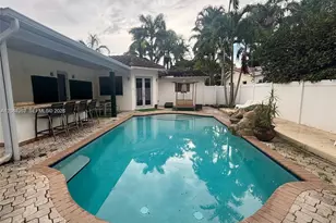 1116 N 13th Ct, Hollywood, FL 33019 - Photo 15