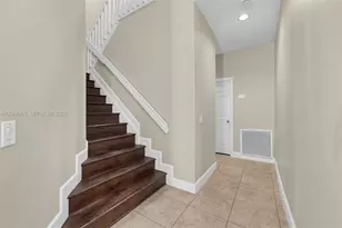 335 Cambridge Dr, Weston, FL 33326 - Photo 25
