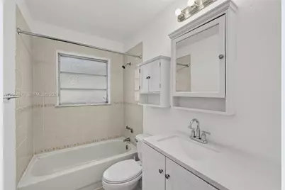 4200 Hayes St, Hollywood, FL 33021 - Photo 13