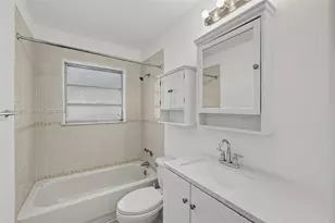 4200 Hayes St, Hollywood, FL 33021 - Photo 13