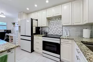 7547 NW 79th Ave, Tamarac, FL 33321 - Photo 7