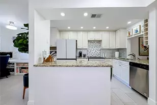 7547 NW 79th Ave, Tamarac, FL 33321 - Photo 9