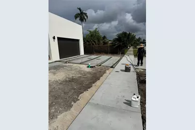 2920 SW 104th Ct, Miami, FL 33165 - Photo 3