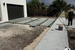 2920 SW 104th Ct, Miami, FL 33165 - Photo 3