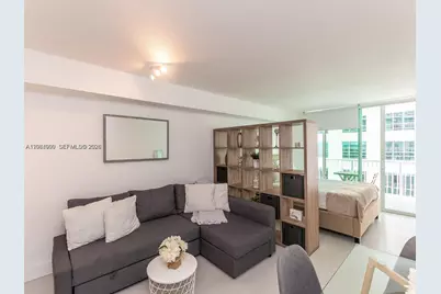 1200 Brickell Bay Dr #3210, Miami, FL 33131 - Photo 9