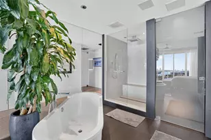 2020 N Bayshore Dr, Miami, FL 33137 - Photo 17