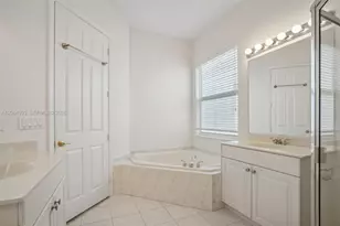 4460 Mariners Cove Dr, Wellington, FL 33449 - Photo 31