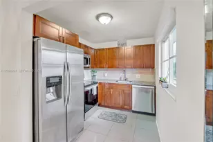150 SW 134th Way, Pembroke Pines, FL 33027 - Photo 3