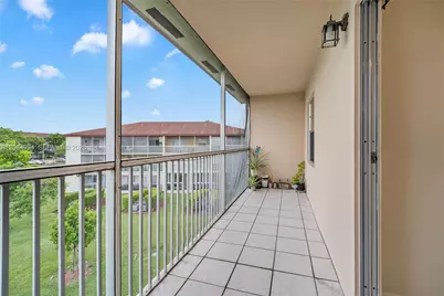 150 SW 134th Way #304R, Pembroke Pines, FL 33027 - Photo 17