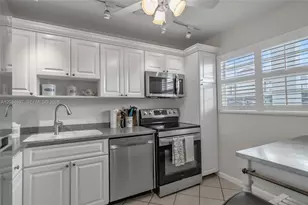 20 Yacht Club Dr, North Palm Beach, FL 33408 - Photo 9
