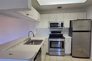 2802 Sarento, Palm Beach Gardens, FL 33410 - Photo 3
