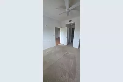 2802 Sarento #301, Palm Beach Gardens, FL 33410 - Photo 23