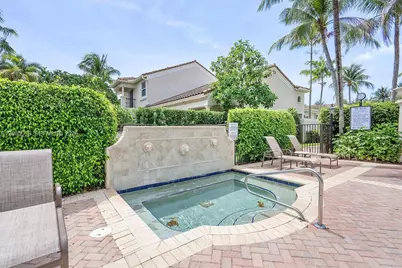 1382 Harbor Vw W #0, Hollywood, FL 33019 - Photo 43